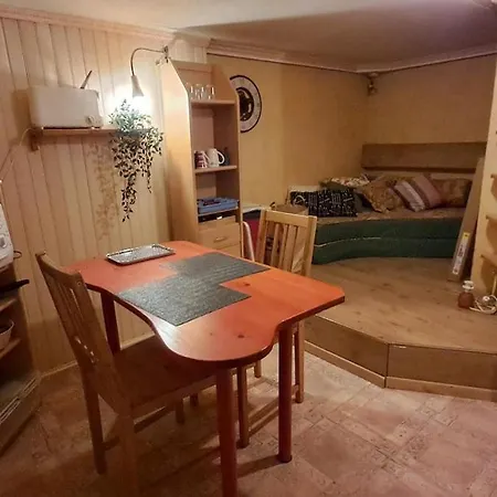 Quiet Independent Apartment Nantes